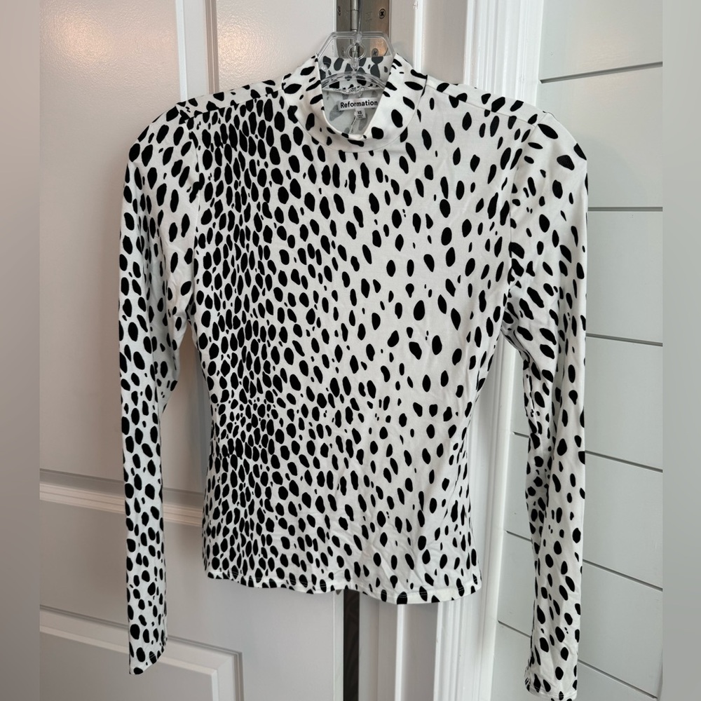 Reformation Black and White Speckled Mock Neck Top - Picture 10 of 10